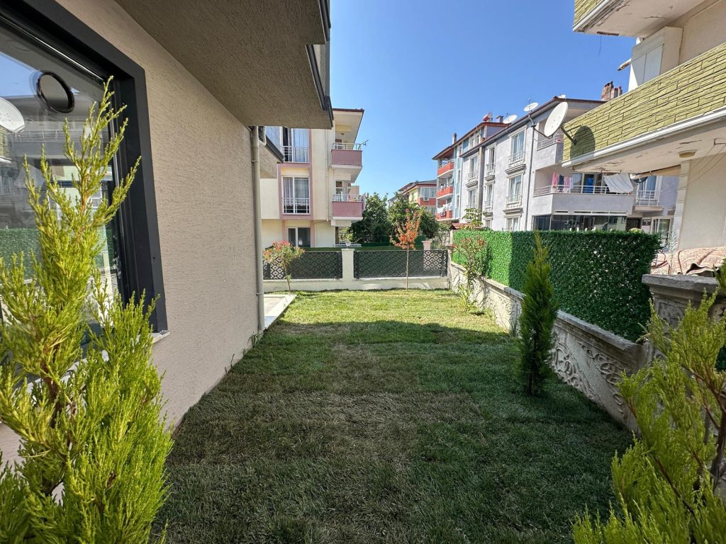 04af09ee-d0fe-4e2c-8052-2515097214fc